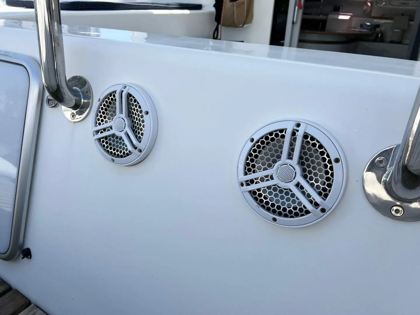 Entertainment & Audio